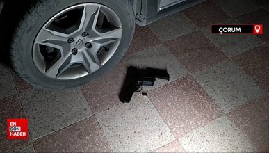Çorum’da bir binanın bahçesinde tabanca ve dolu şarjör bulundu