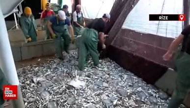 Rizeli balıkçılar Vira Bismillah diyerek denize açıldı