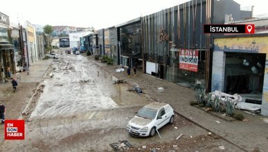 İstanbul'da sağanak yağış sele sebep oldu: Mobilyacılar sitesindeki hasar günyüzüne çıktı