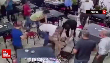 Bursa'da kavgayı ayıran adam yolda yürürken bıçaklı saldırıya uğradı