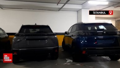 İBB’nin Seyrantepe’deki İSPARK katlı otoparkında onlarca sıfır araç görüntülendi