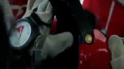 5 bin metrede 250 km hızla basılan smaç video