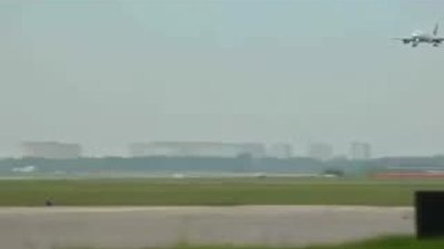 Rus havayolu şirketi Avianova' nin Tartışma yaratan Erotik reklam filmi