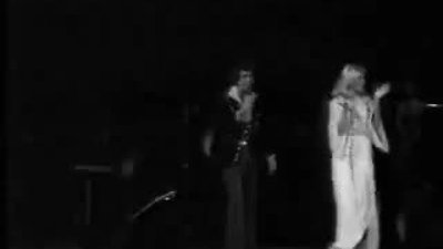 Ajda Pekkan & Enrica Macias - Hoşgör Sen