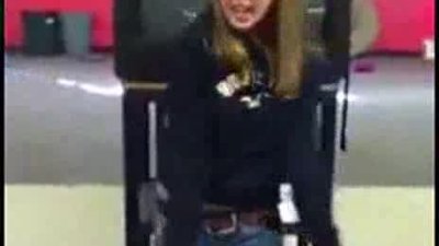 Kızın dansına Televizyon bile dayanamadı