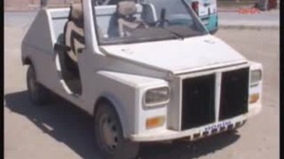 Hurda parçalarından otomobil üretti