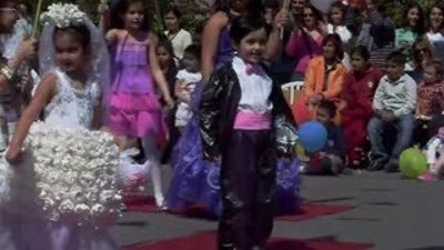 Geri dönüşüm zamanı gösterisi - 23 Nisan