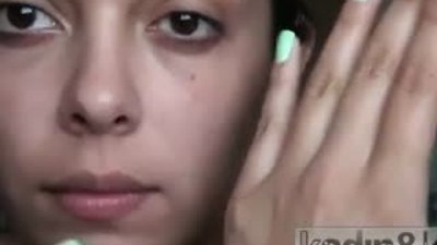 Kim Kardashian'ın gelin makyajının yapımı