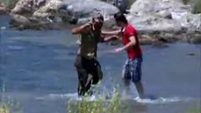 Mustafa Karadeniz'den Suriyeli asker şakası