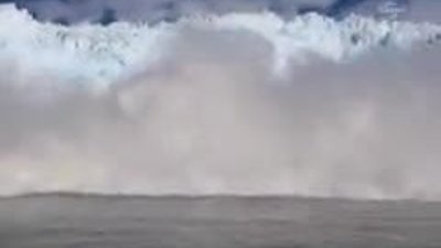 Dev dalgaların inanılmaz görüntüsü kamerada