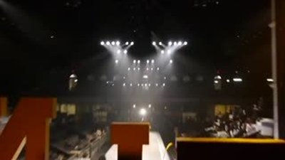 Victoria's Secret Moves like jagger