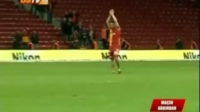 Sabri taraftara 3'lü çektirdi