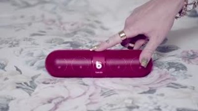 Miley Cyrus - We Can't Stop HD Klip