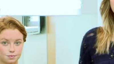 Yeşil gözleri ortaya çıkarmak için makyaj adımları