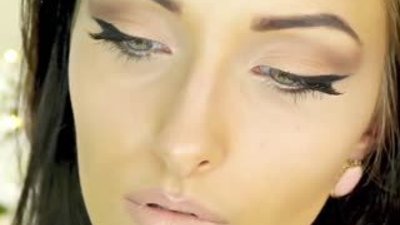 Angelina Jolie Göz Makyajı nasıl yapılır