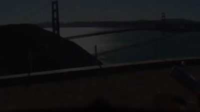 Arkayı Gösteren iOS ve Android Uyumlu Kask HD