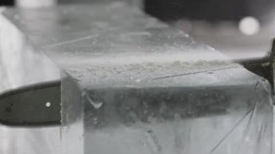 Kanada'da dünyanın en soğuk kamyoneti üretildi