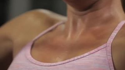 Spor Salonunda Erkek ve Kadın Yer Değiştirirse HD