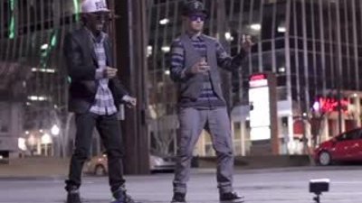 Muhteşem elektronik dans performansı