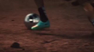 İbrahimoviç yıldırıma karşı HD 