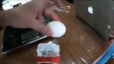 Zalim Babanın Kinder sürpriz yumurta şakası