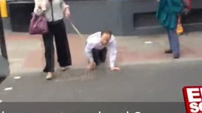 Tasma takıp sokak sokak dolaştırdı