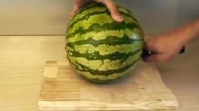 Karpuz Nasıl Yenilir