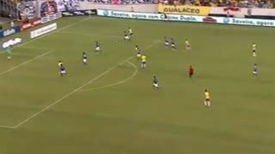 Neymar imkansızı başardı - İZLE