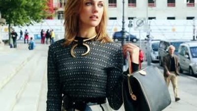 Meryem Uzerli Elle kapak çekimi Ekim 2014