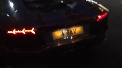 Lamborghini patlatan artistlik