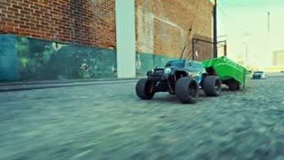 Aksiyon filmi tadında oyuncak reklamı