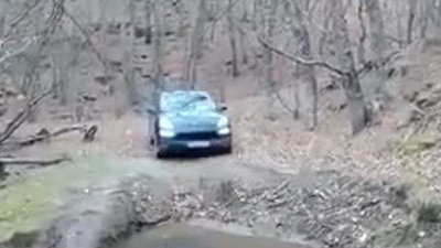 Porsche Cayenne sınıfta kaldı