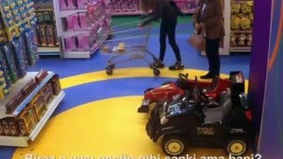 Annelerden günün şakası