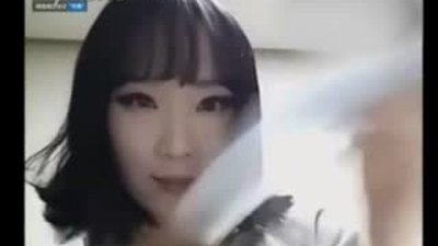 Koreli kızın makyajla inanılmaz değişimi