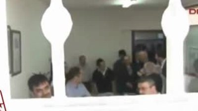 Oy kabinine birlikte girme tartışması