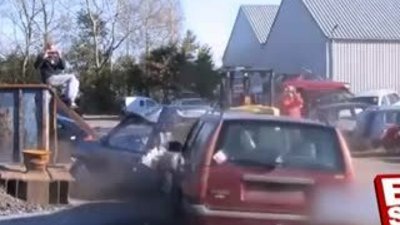 30 kaza geçiren yıkılmaz Volvo 850