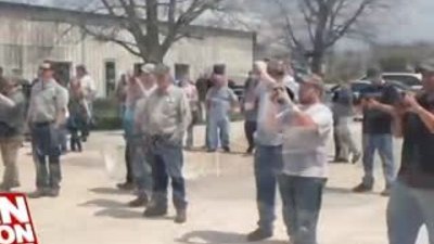 Araba öğüten çöp kamyonu