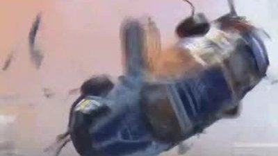 Brezilya'daki yarışta kontrolden çıkan araç takla attı