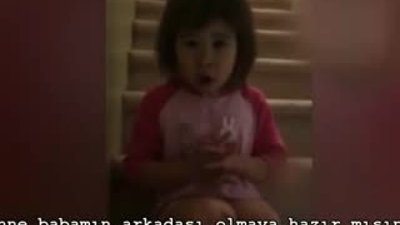 Annesi ile babası boşanan kızın yürek burkan dileği