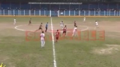 Hakem önce kafa sonra yumruk yedi