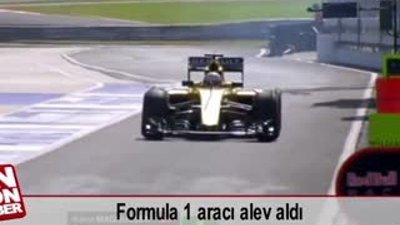Formula 1 aracı alev aldı