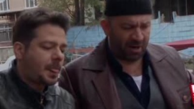 Ekibe yeni katılan Mehmet'ten Yemen Türküsü