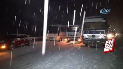 Afyonkarahisar’da kar yağışı hayatı olumsuz etkiledi 