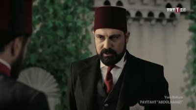 Sultan Abdülhamid hainin şifresini çözüyor