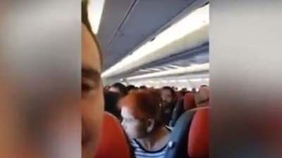 Avustralya-Malezya uçağı çamaşır makinesi gibi sallandı