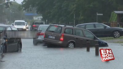 Almanya'da sağanak yağmur etkili oldu