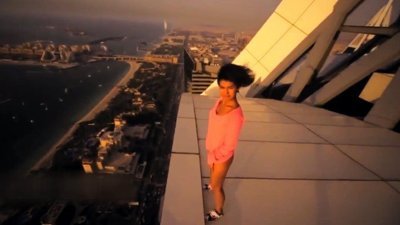 Çılgın gençlerin sonu kötü biten akrobasi gösterileri