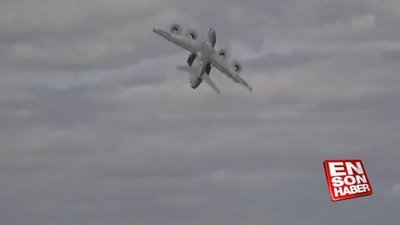 Kargo uçağıyla şov yapan pilot