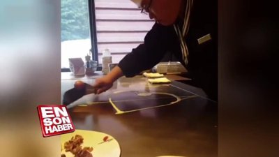Çinli şefin spatula ile gösterisi