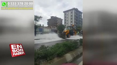 Kepçe su borusunu patlattı